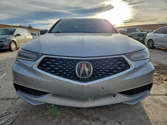 Acura TLX Image 4