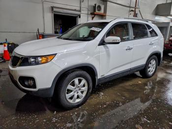  Salvage Kia Sorento