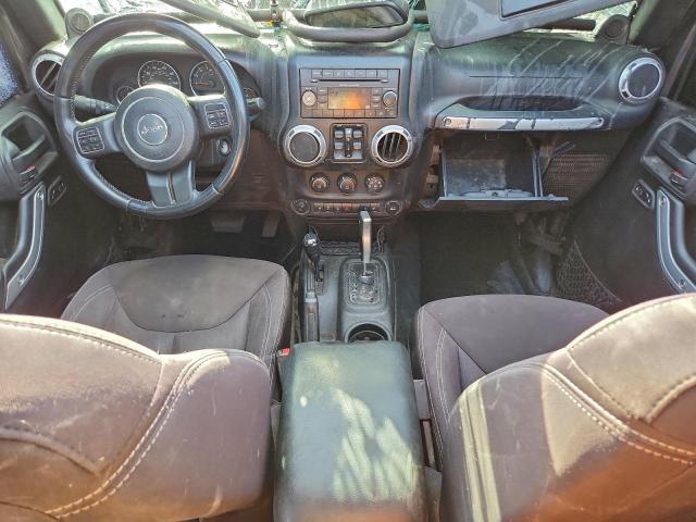 Jeep Wrangler Rubicon Image 5