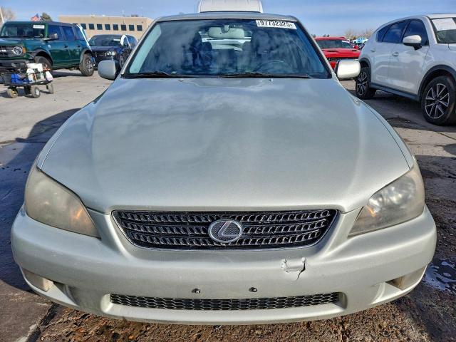 Lexus Is 300 Image 5