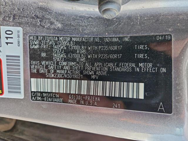 Toyota Sienna Le Image 9