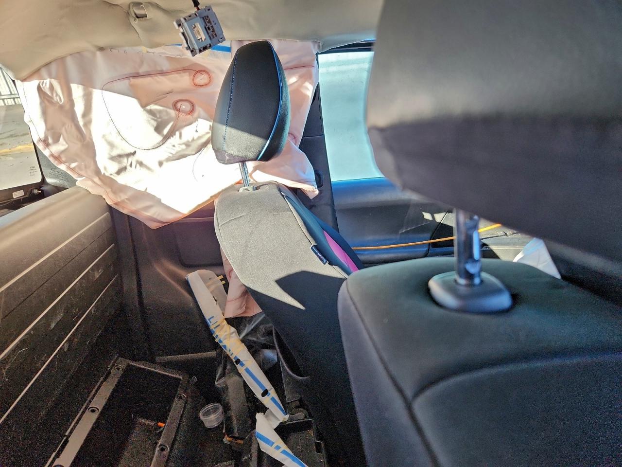 Toyota Tacoma Access Cab Image 3