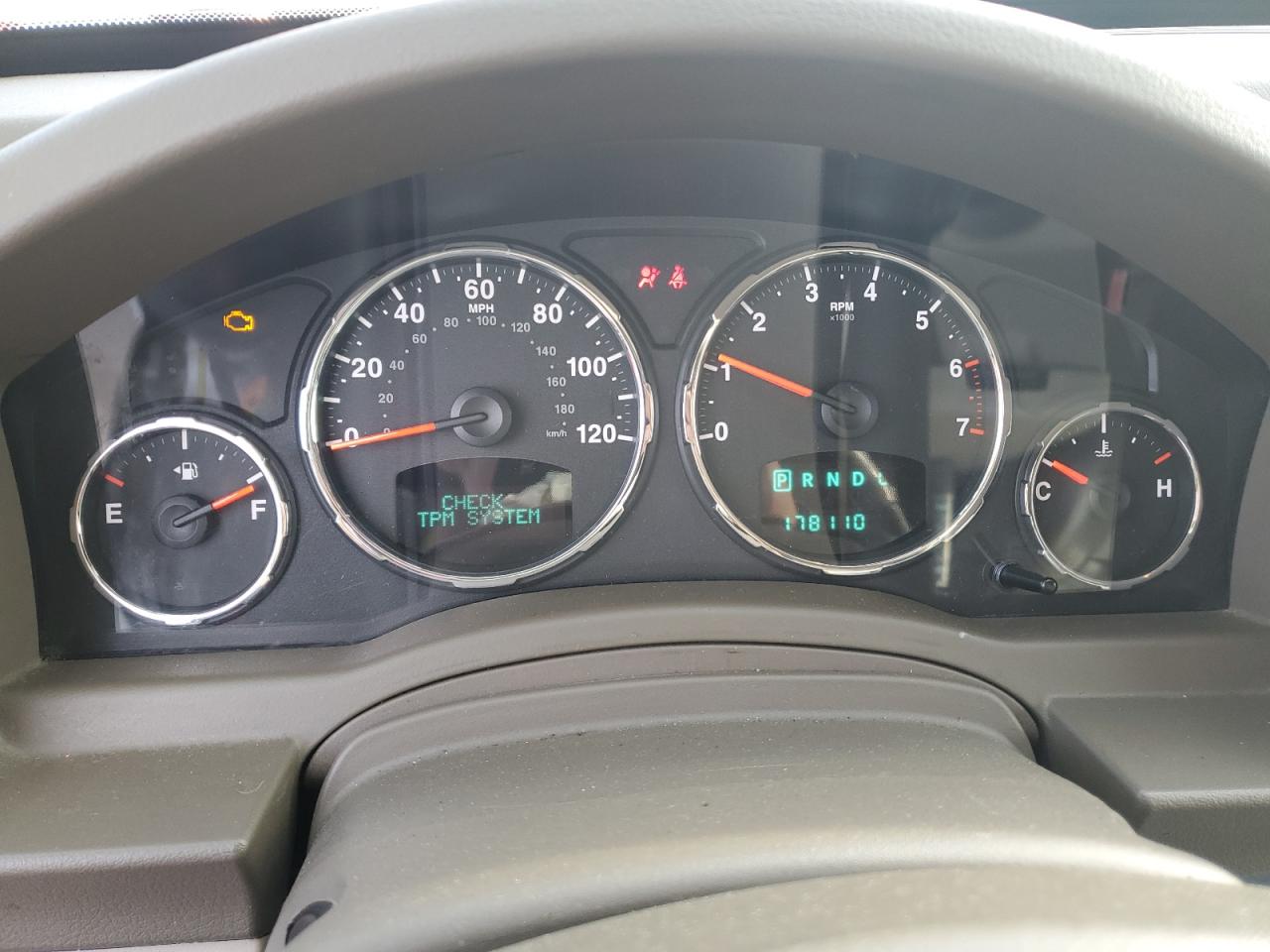 Jeep Liberty Limited Image 6