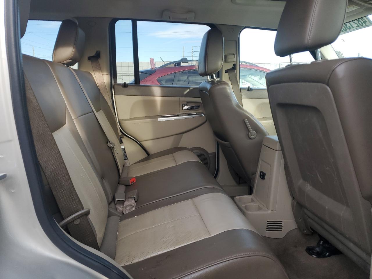 Jeep Liberty Limited Image 8