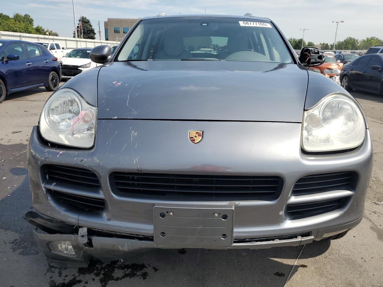 Porsche Cayenne S Image 4
