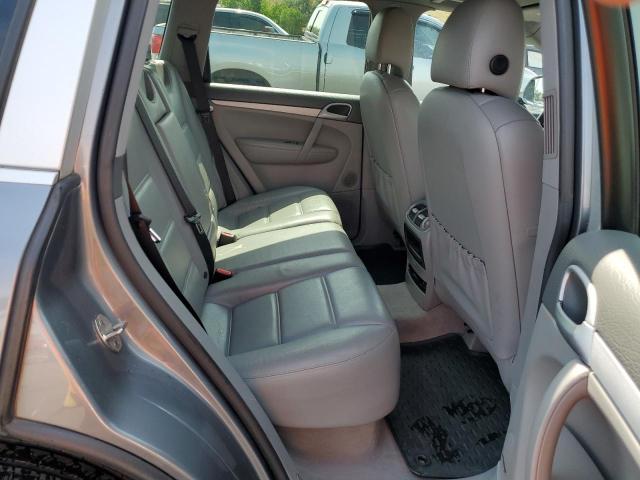 Porsche Cayenne S Image 5