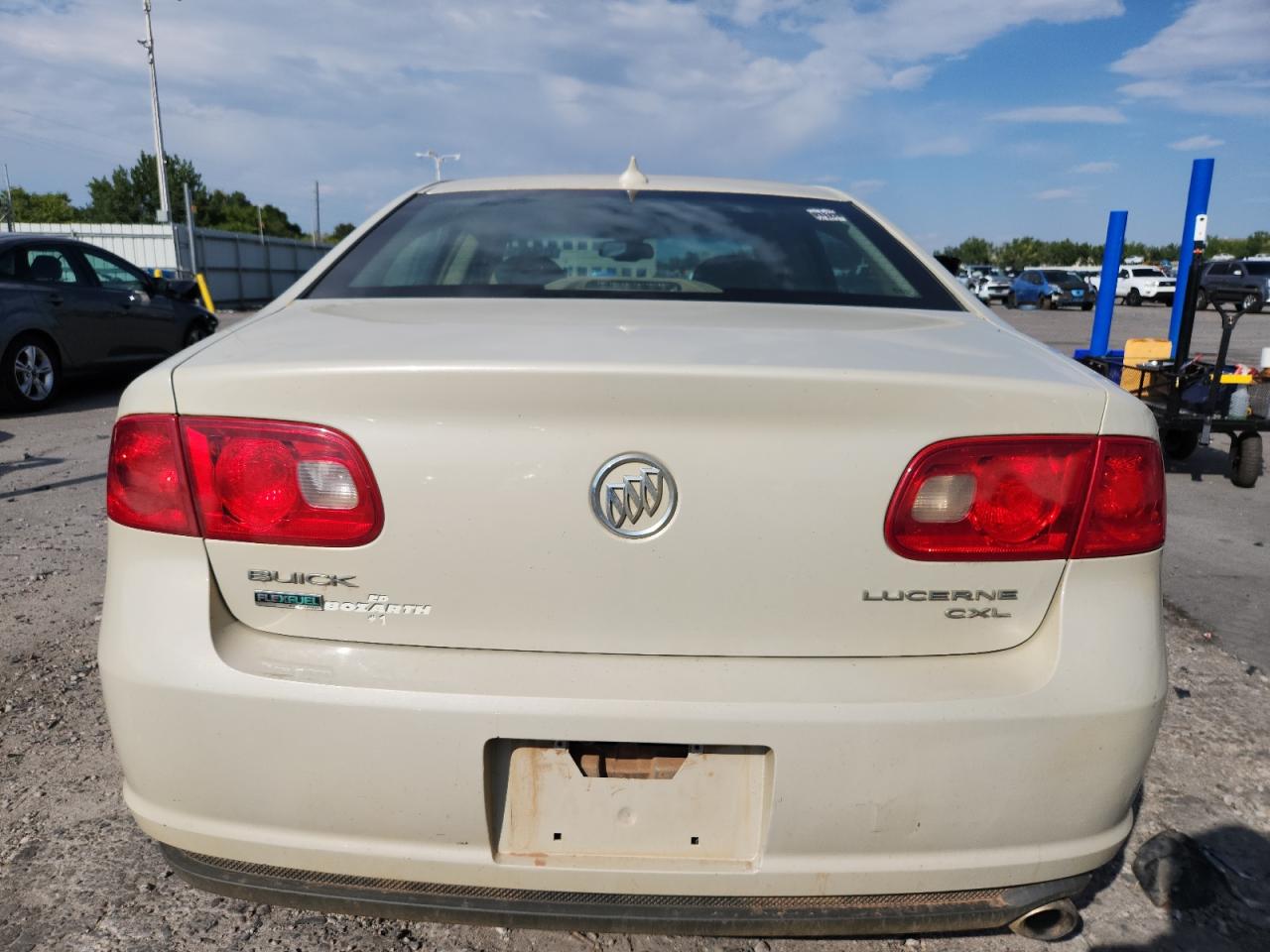 Buick Lucerne Cxl Image 9