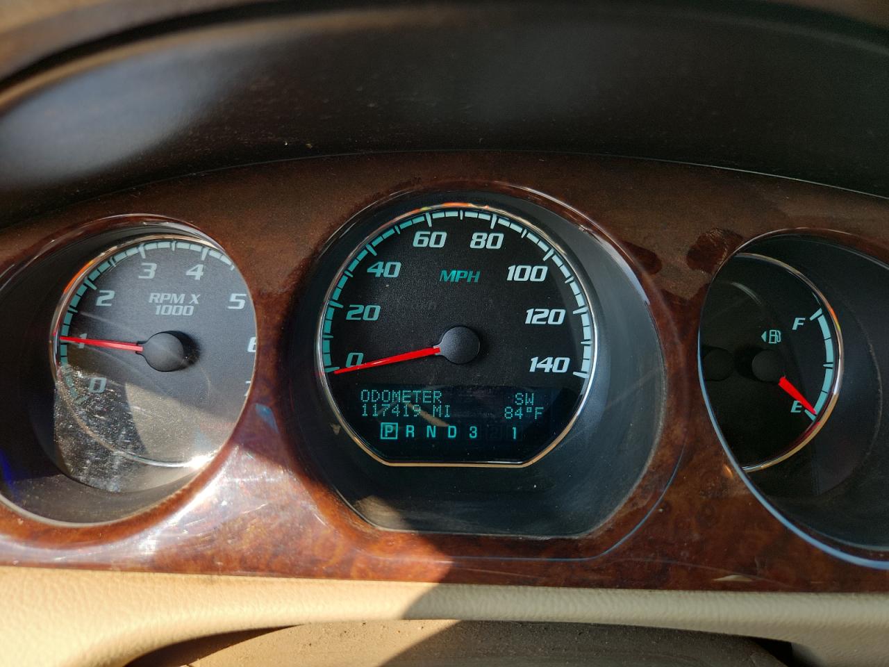 Buick Lucerne Cxl Image 2