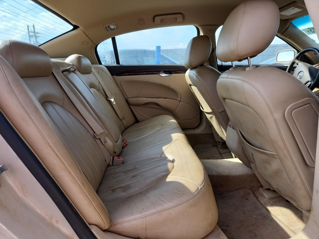 Buick Lucerne Cxl Image 4