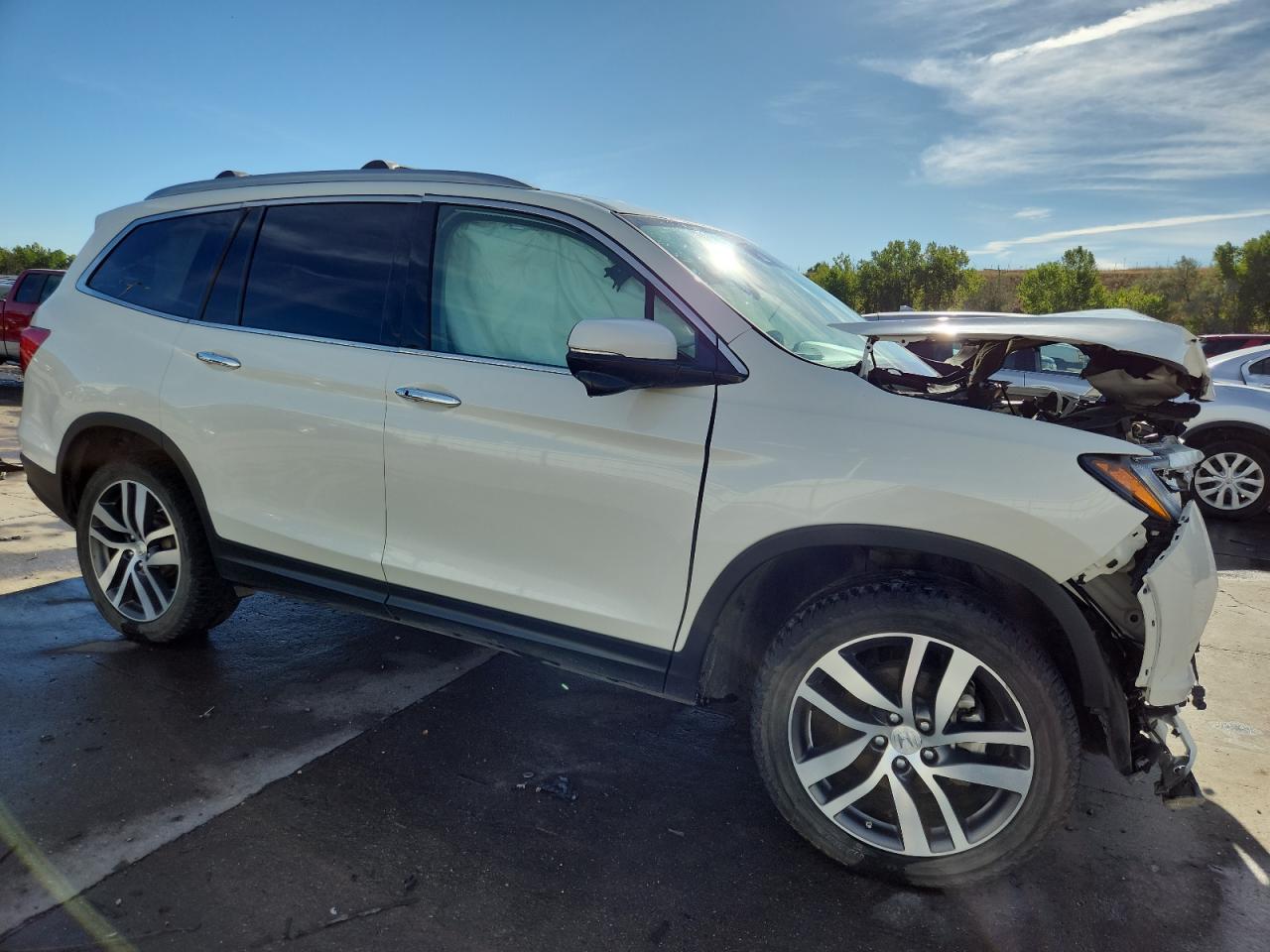 Honda Pilot Touring Image 2