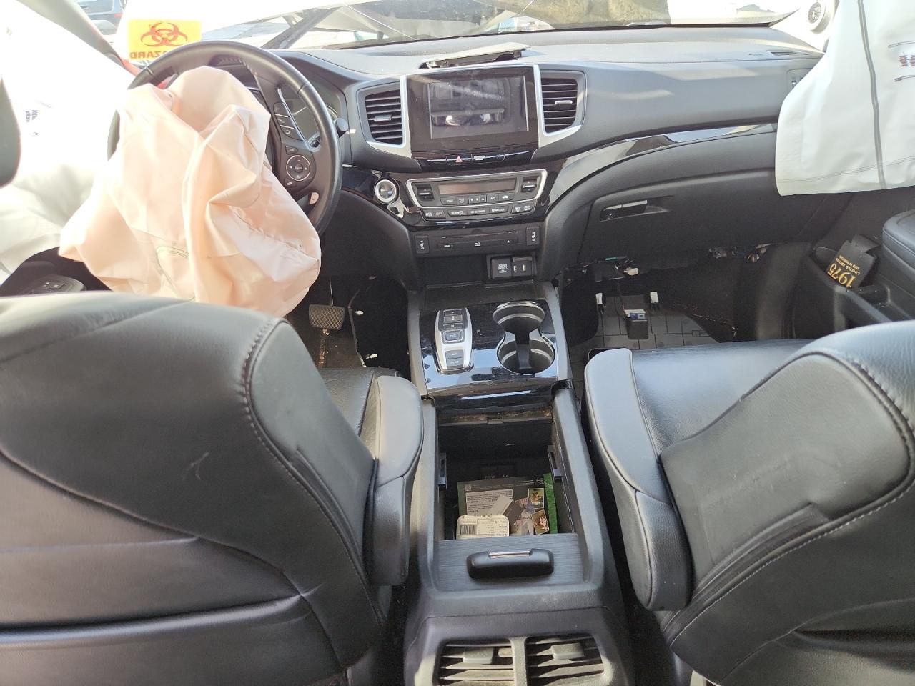 Honda Pilot Touring Image 13