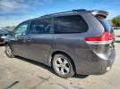 Toyota Sienna Le Image 11