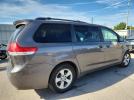 Toyota Sienna Le Image 2