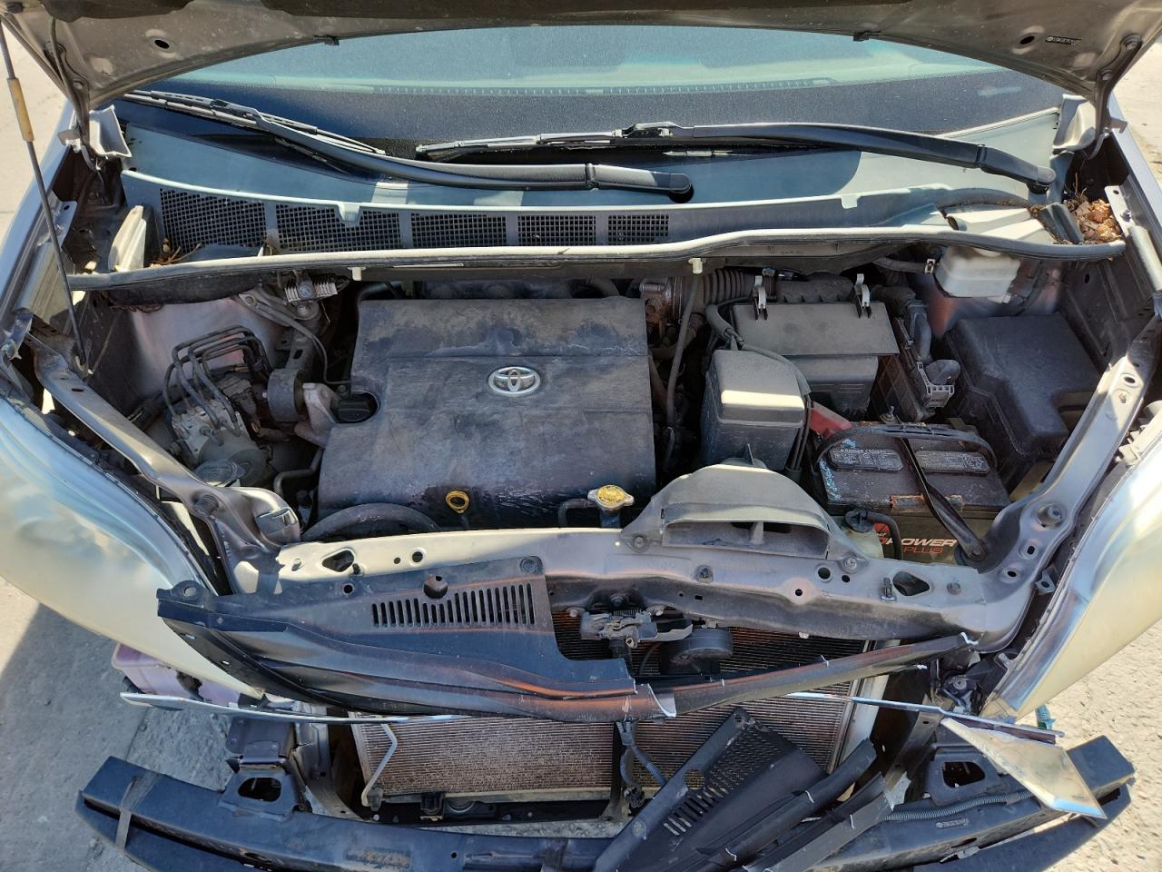 Toyota Sienna Le Image 12