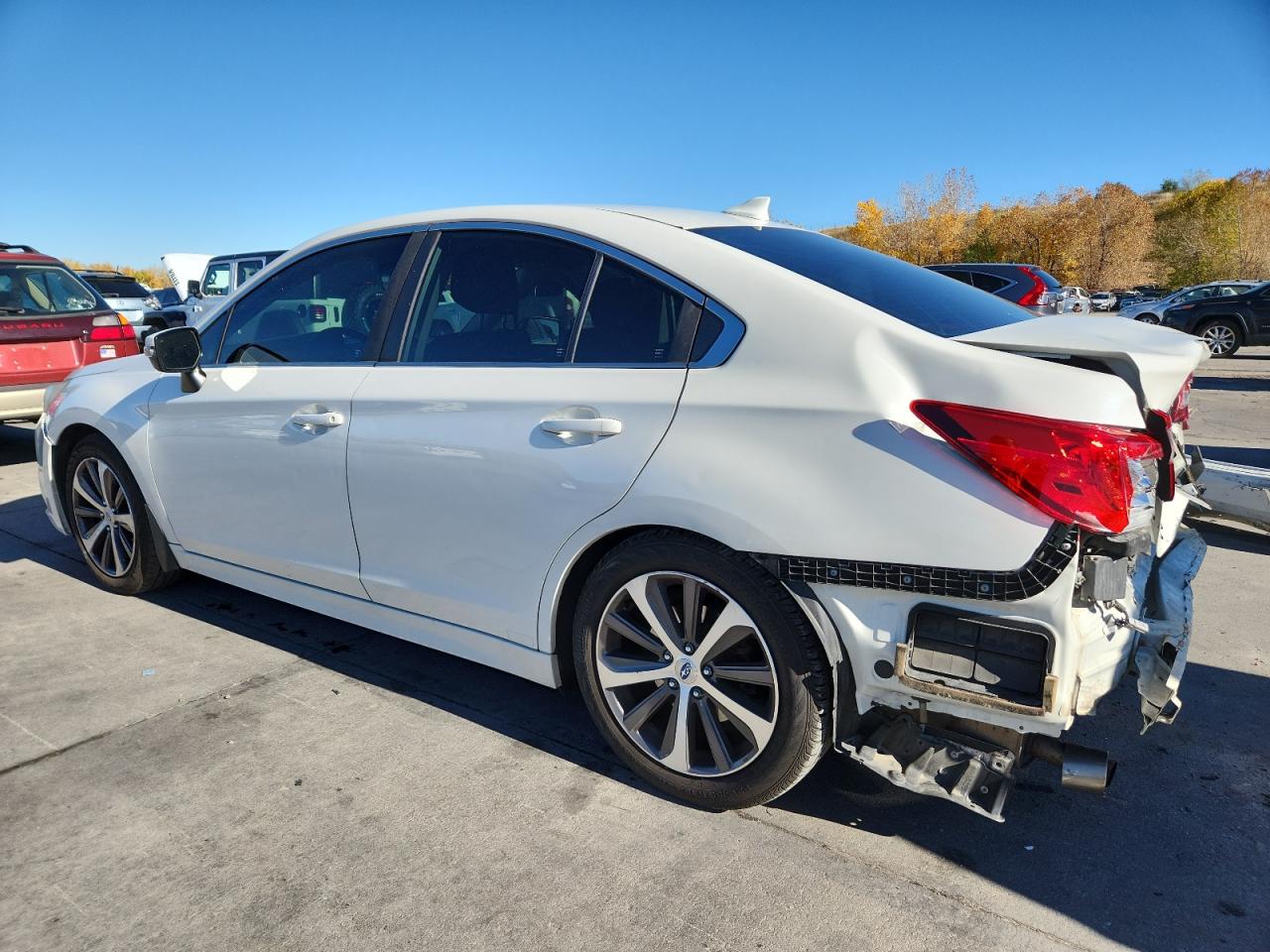 Subaru Legacy 2.5i Limited Image 4