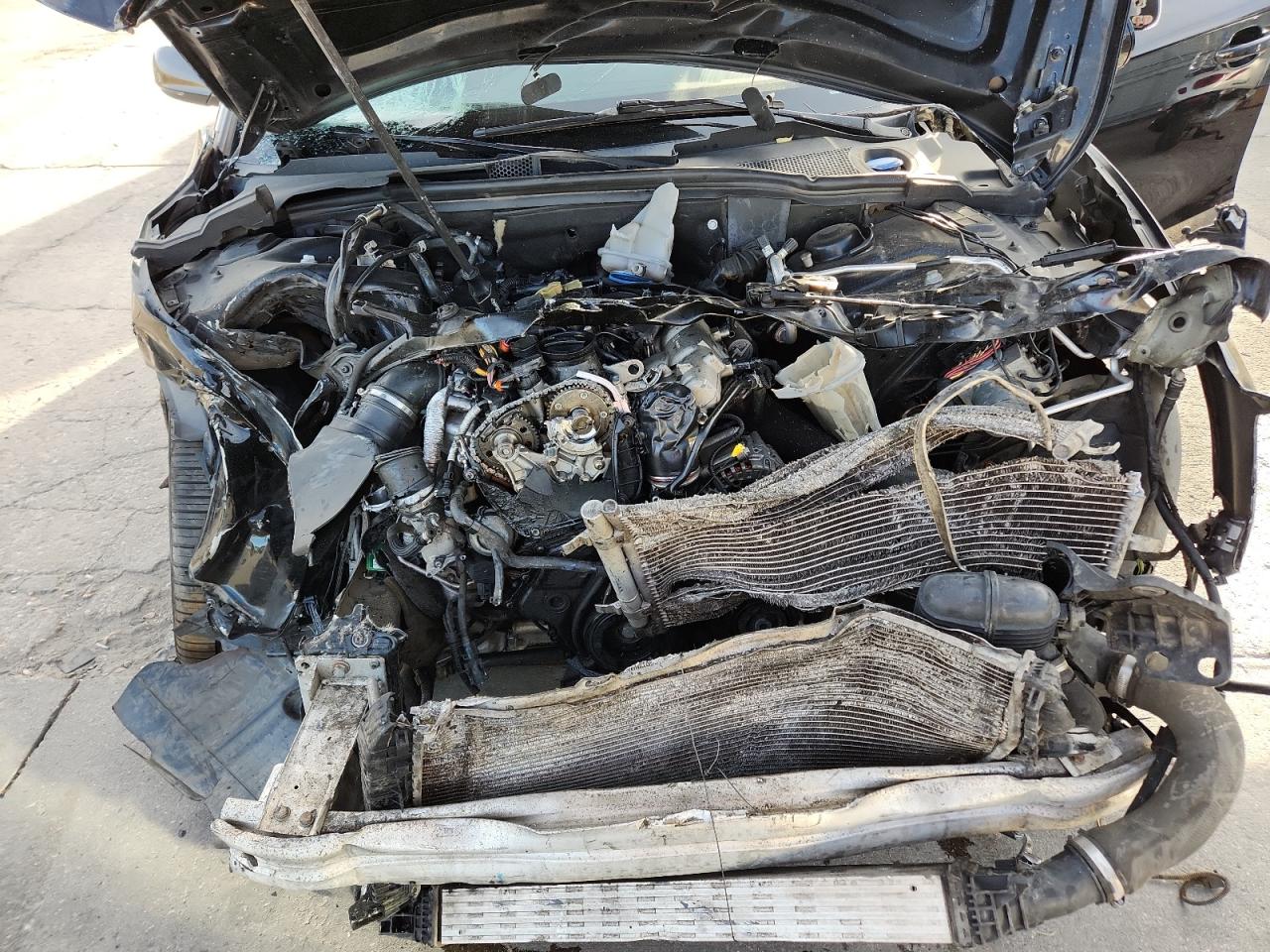 Audi A4 Premium S-line Image 11