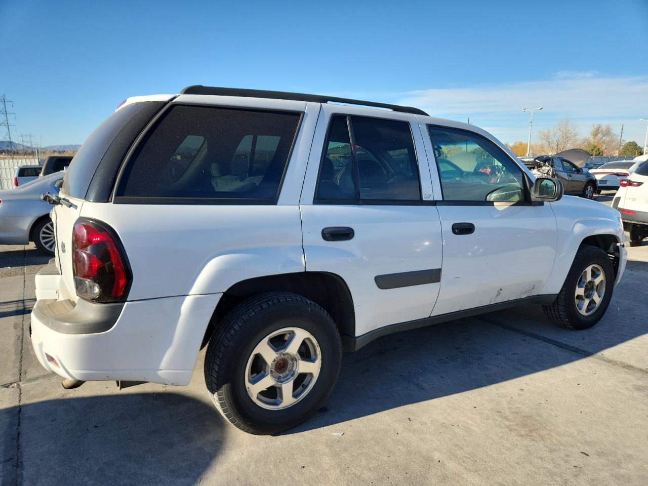 Chevrolet Trailblazer Ls Image 2