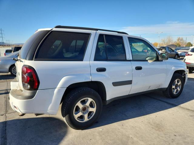 Chevrolet Trailblazer Ls Image 2