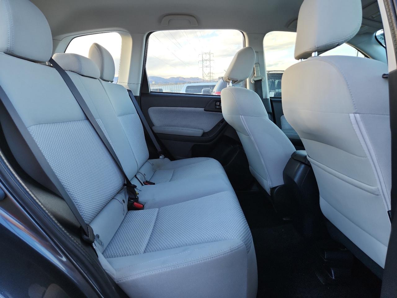 Subaru Forester 2.5i Image 2