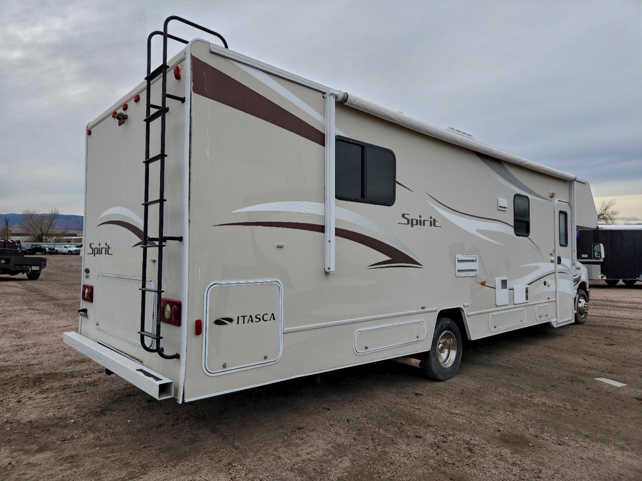 Ford Econoline E450 Super Duty Cutaway Van Image 9