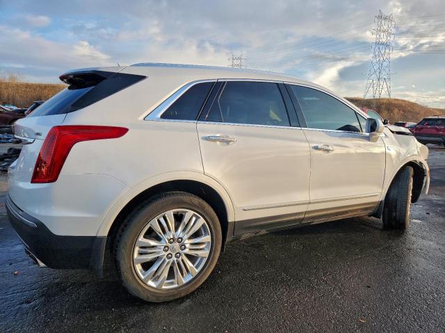 Cadillac XT5 Premium Luxury Image 3