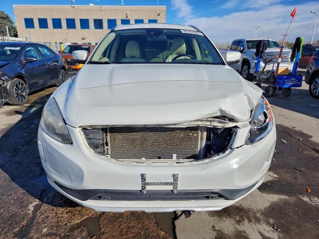 Volvo XC60 3.2 Platinum Image 11