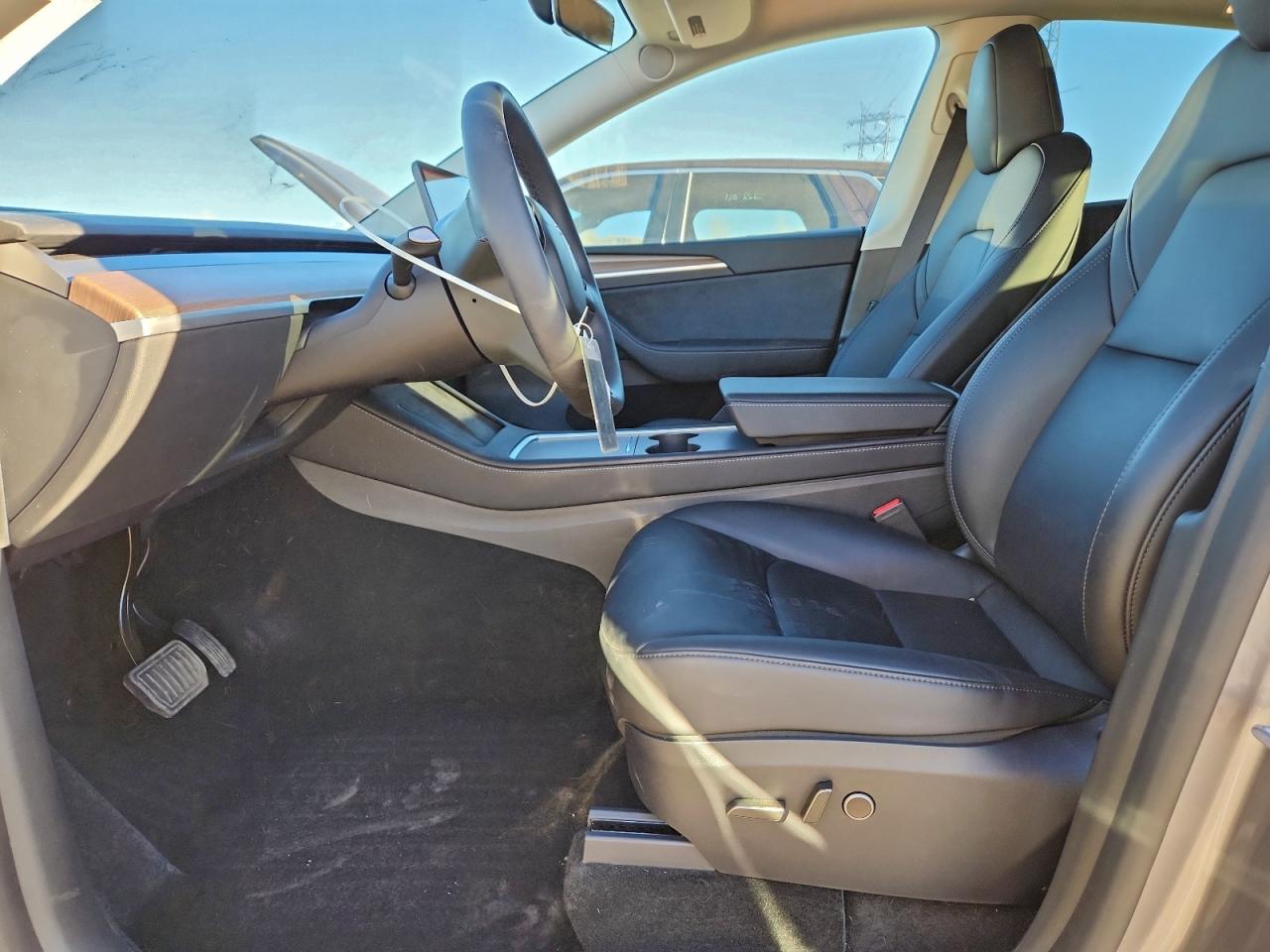 Tesla Model Y Image 8