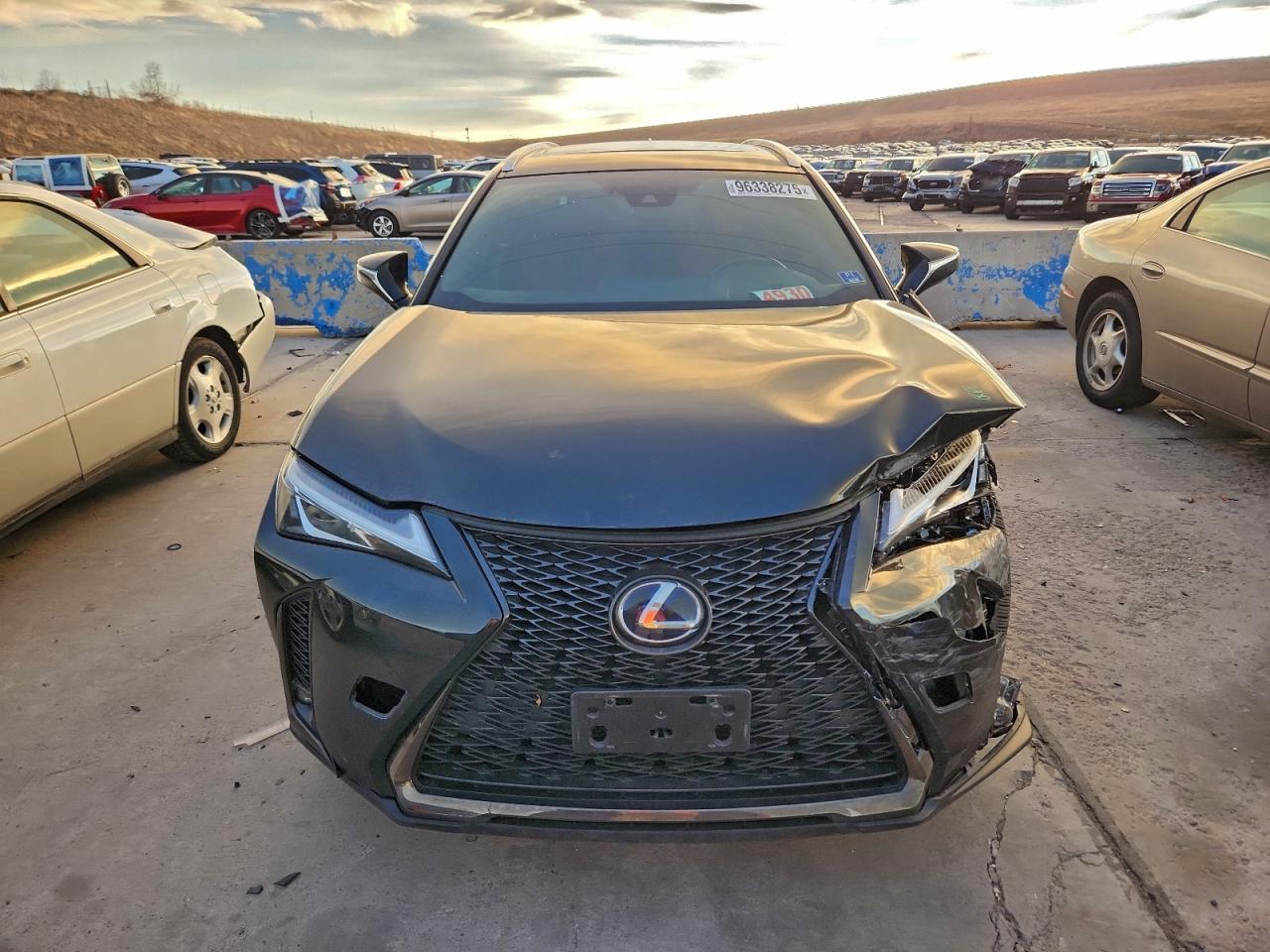 Lexus Ux 250h Image 4