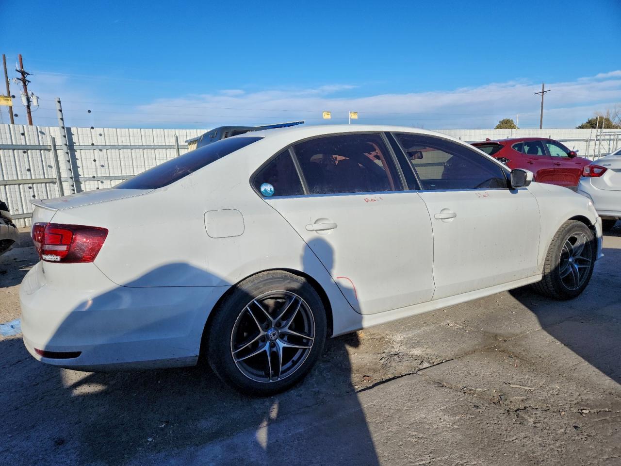 Volkswagen Jetta S Image 4