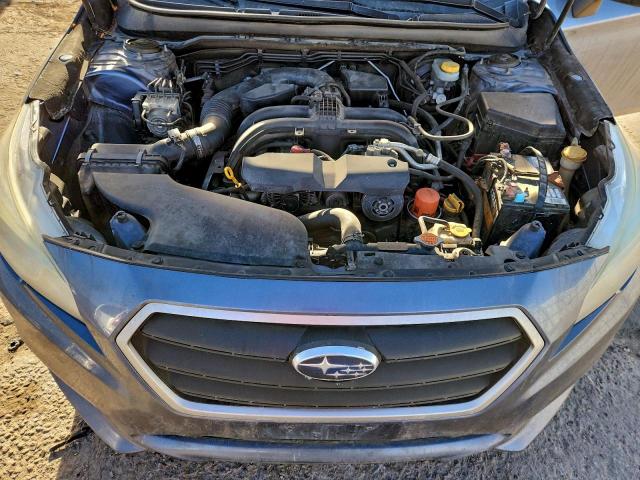 Subaru Legacy 2.5i Image 10