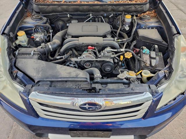 Subaru Outback 2.5i Limited Image 12
