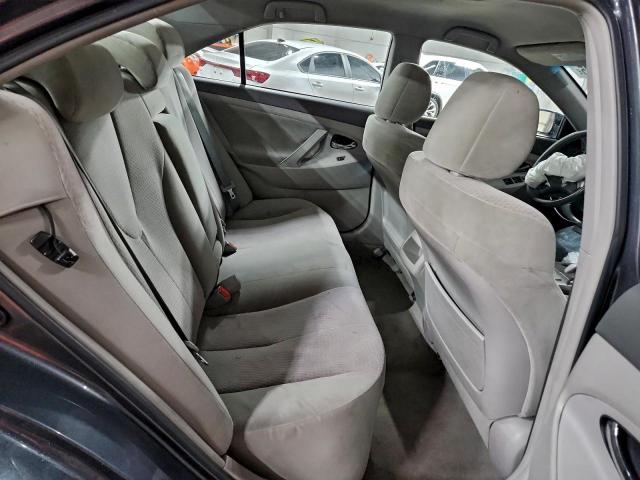 Toyota Camry Base Image 5