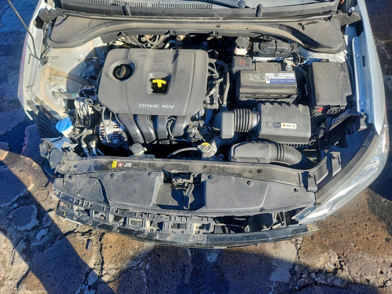 Hyundai ELANTRA Sel Image 13