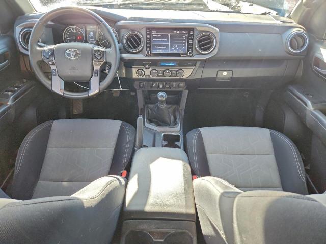 Toyota Tacoma Double Cab Image 2