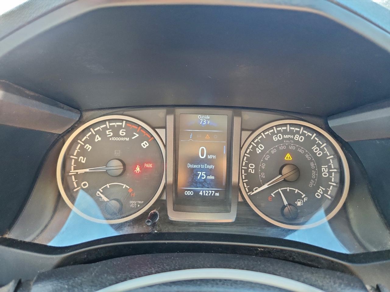 Toyota Tacoma Double Cab Image 9