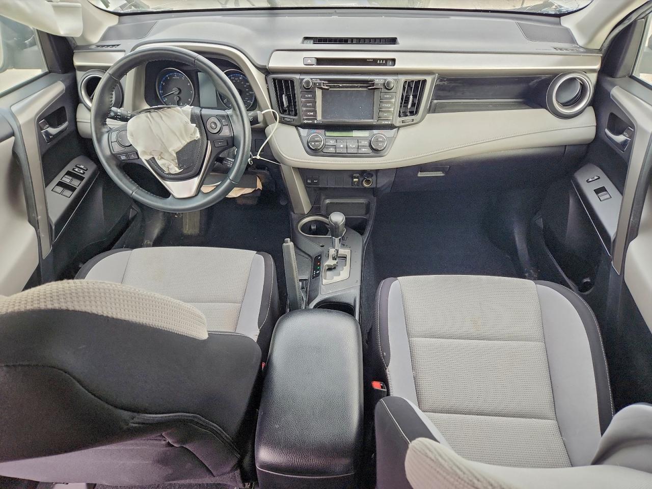 Toyota RAV4 Xle Image 13