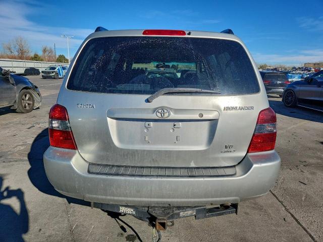 Toyota Highlander Sport Image 7