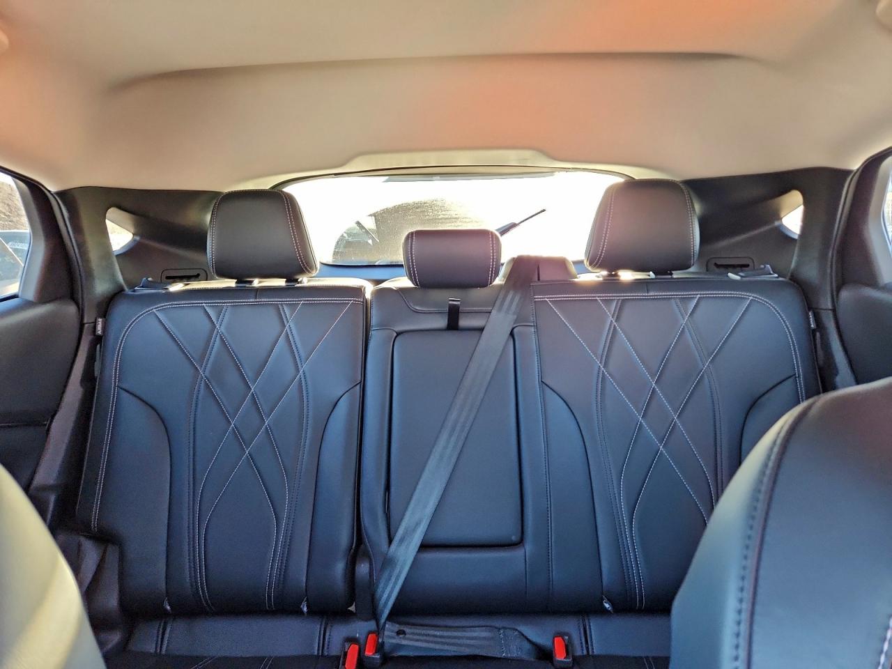 Ford Mustang Select Image 6