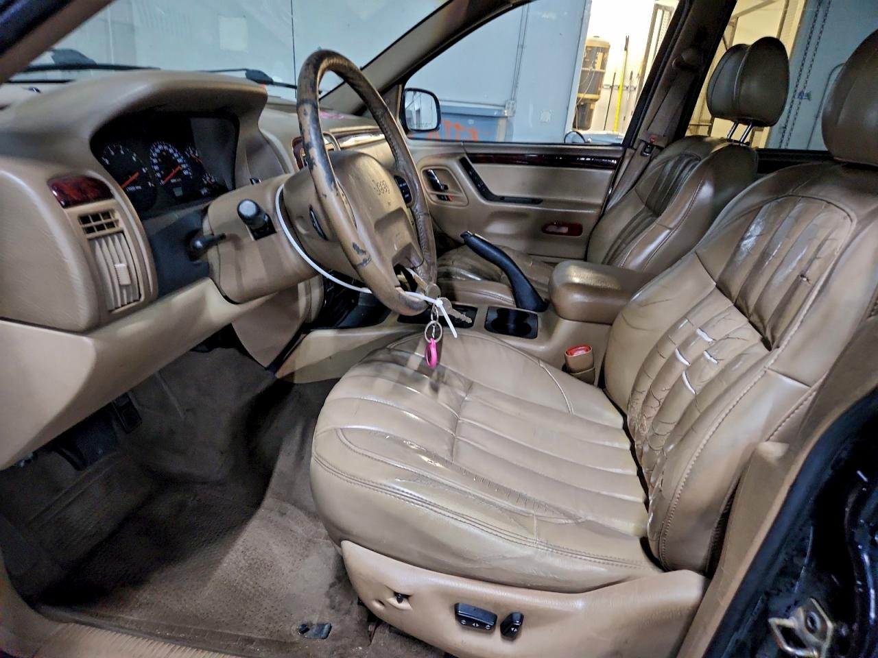 Jeep Grand Cherokee Limited Image 3