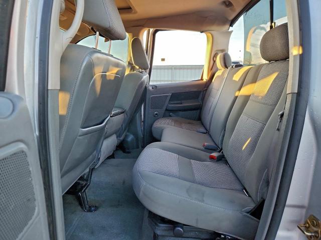 Dodge Ram 1500 St Image 10