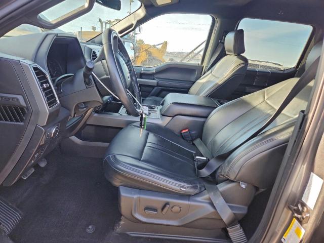 Ford F-150 Supercrew Image 11