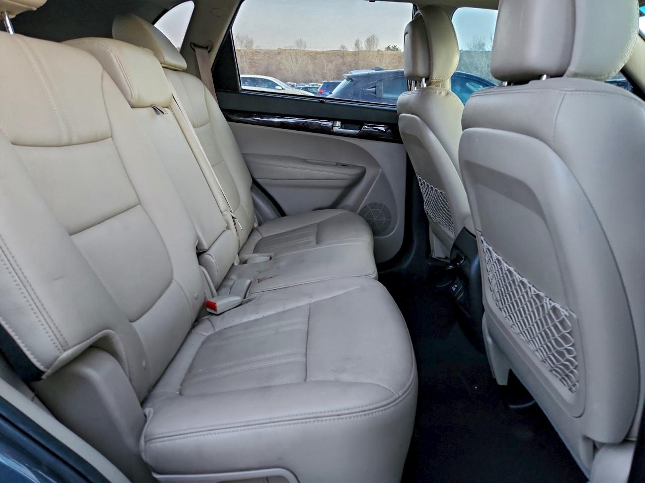 Kia Sorento Ex Image 10