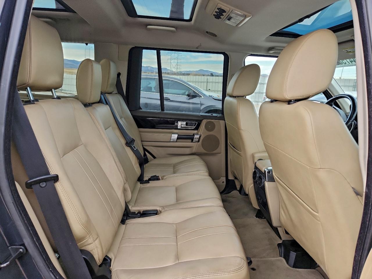 Land Rover LR4 Hse Image 9