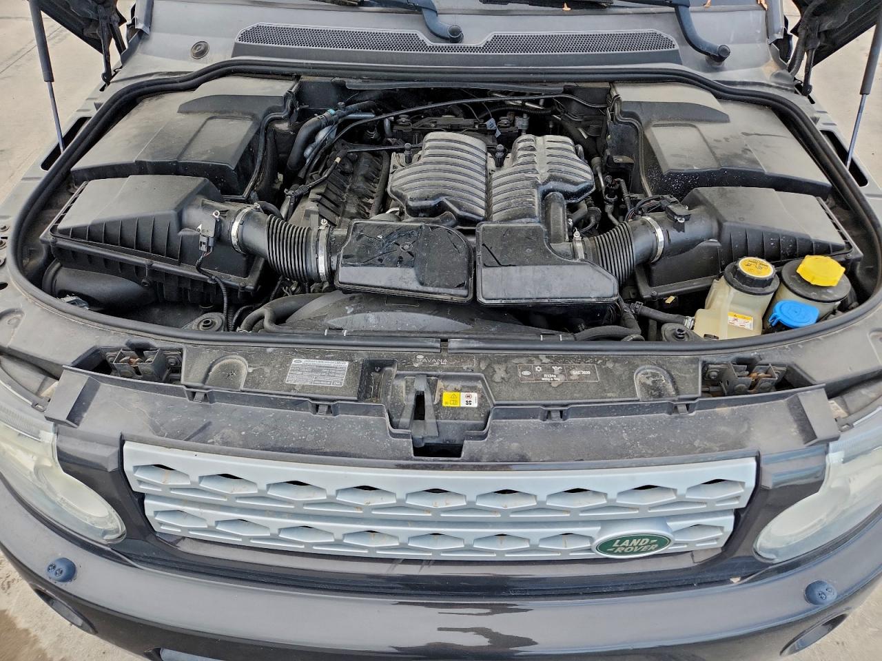 Land Rover LR4 Hse Image 10