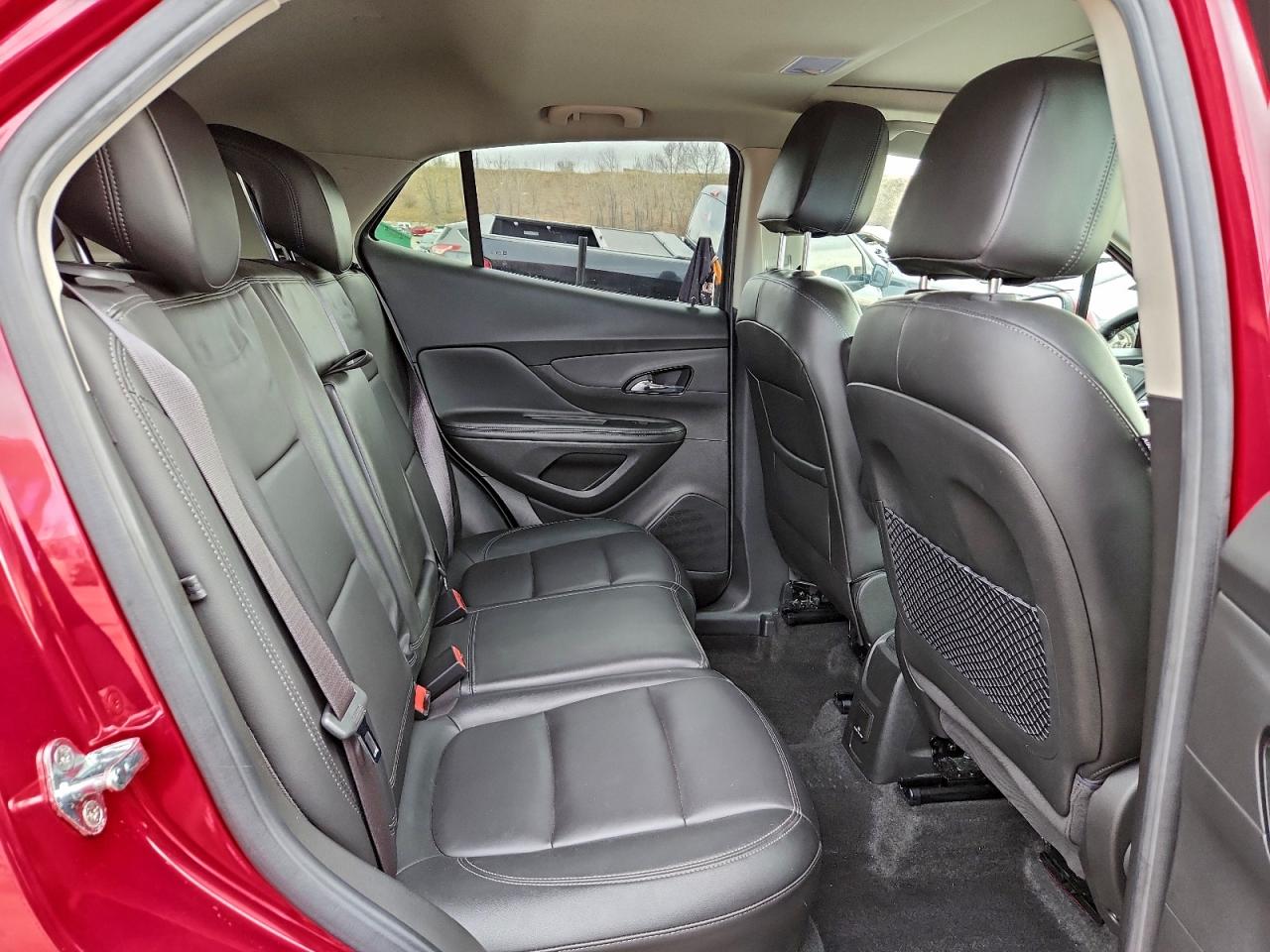 Buick Encore Essence Image 6