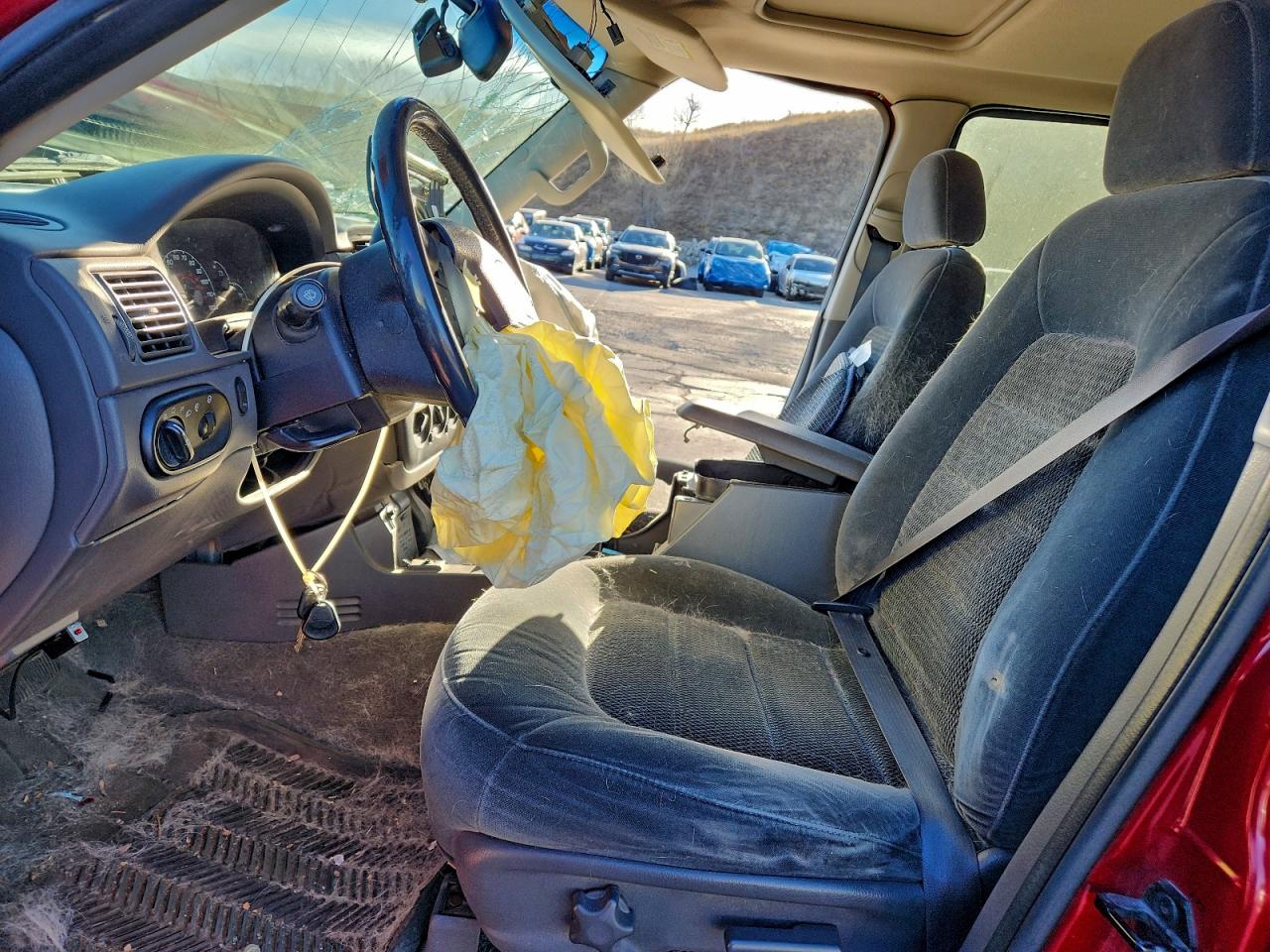 Ford Explorer Xlt Image 3