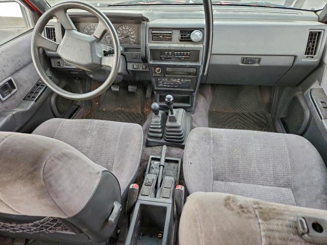 Nissan Pathfinder Xe Image 8