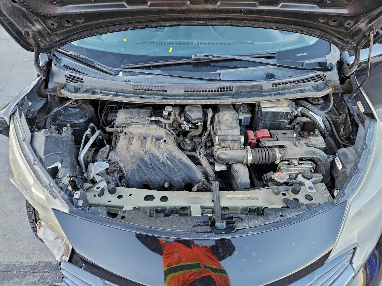 Nissan Versa S Image 12