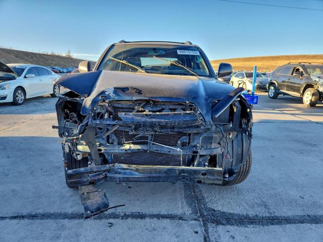 Toyota 4Runner Limited Image 2