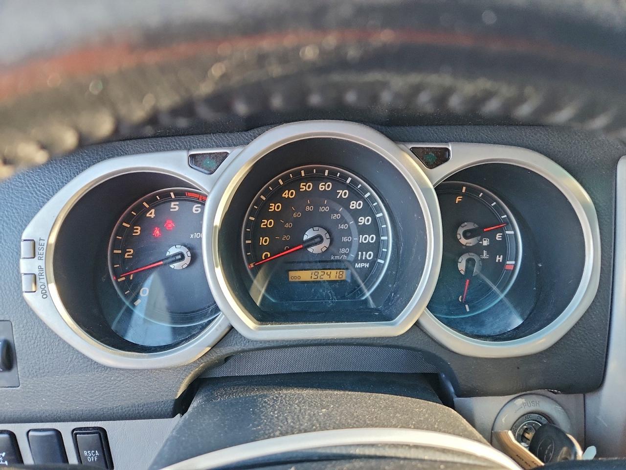 Toyota 4Runner Limited Image 3